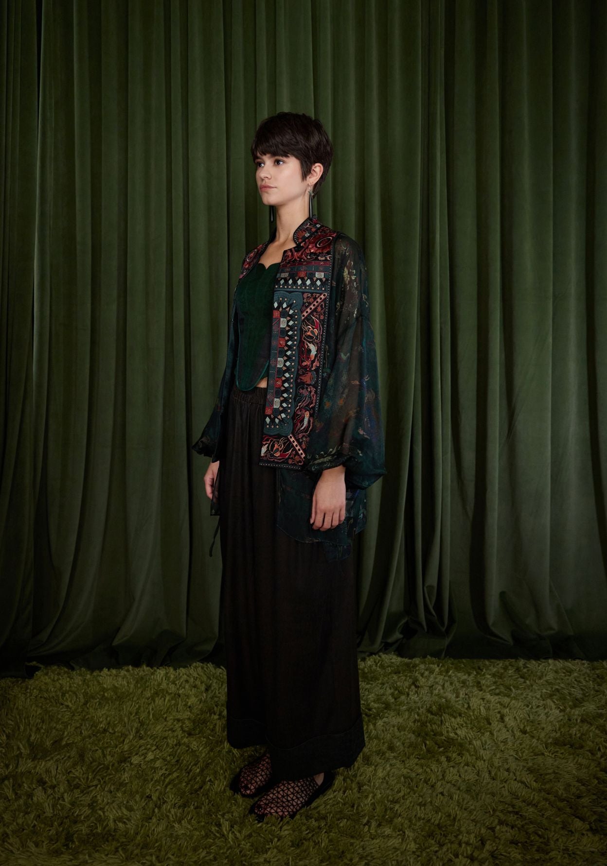 Green Silk Embroidery Collar Shirt