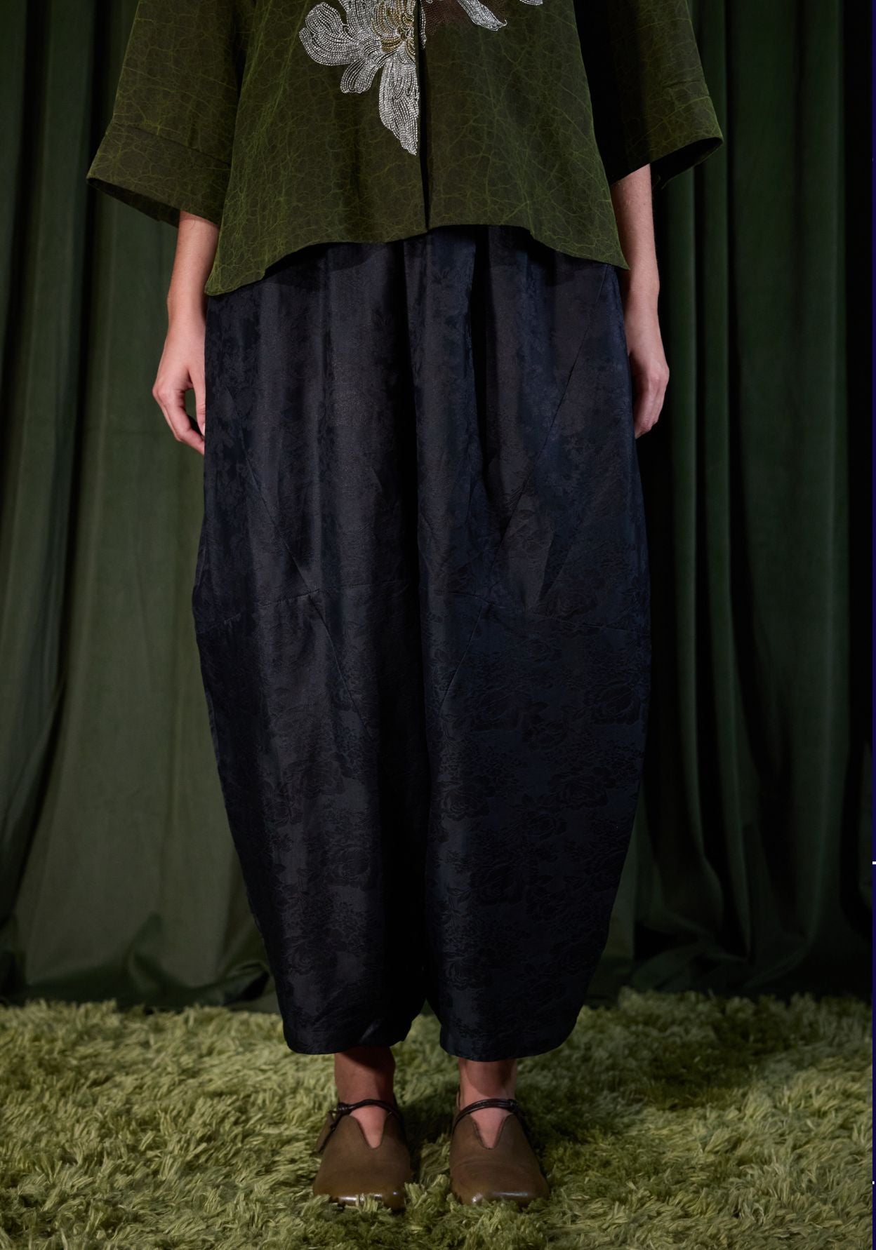 Black Balloon Trousers