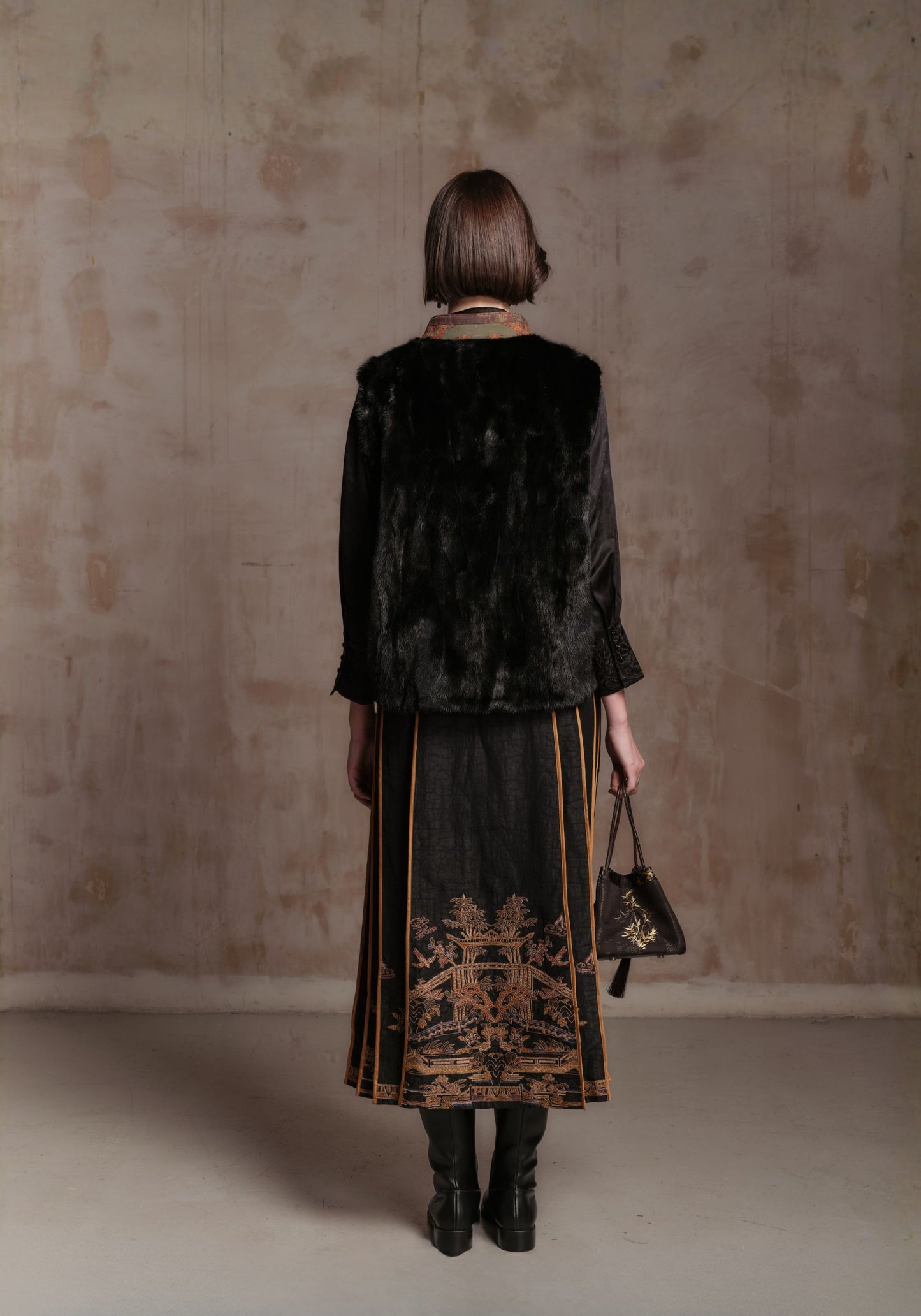 Double-sided Brown Pattern Vest with Mink