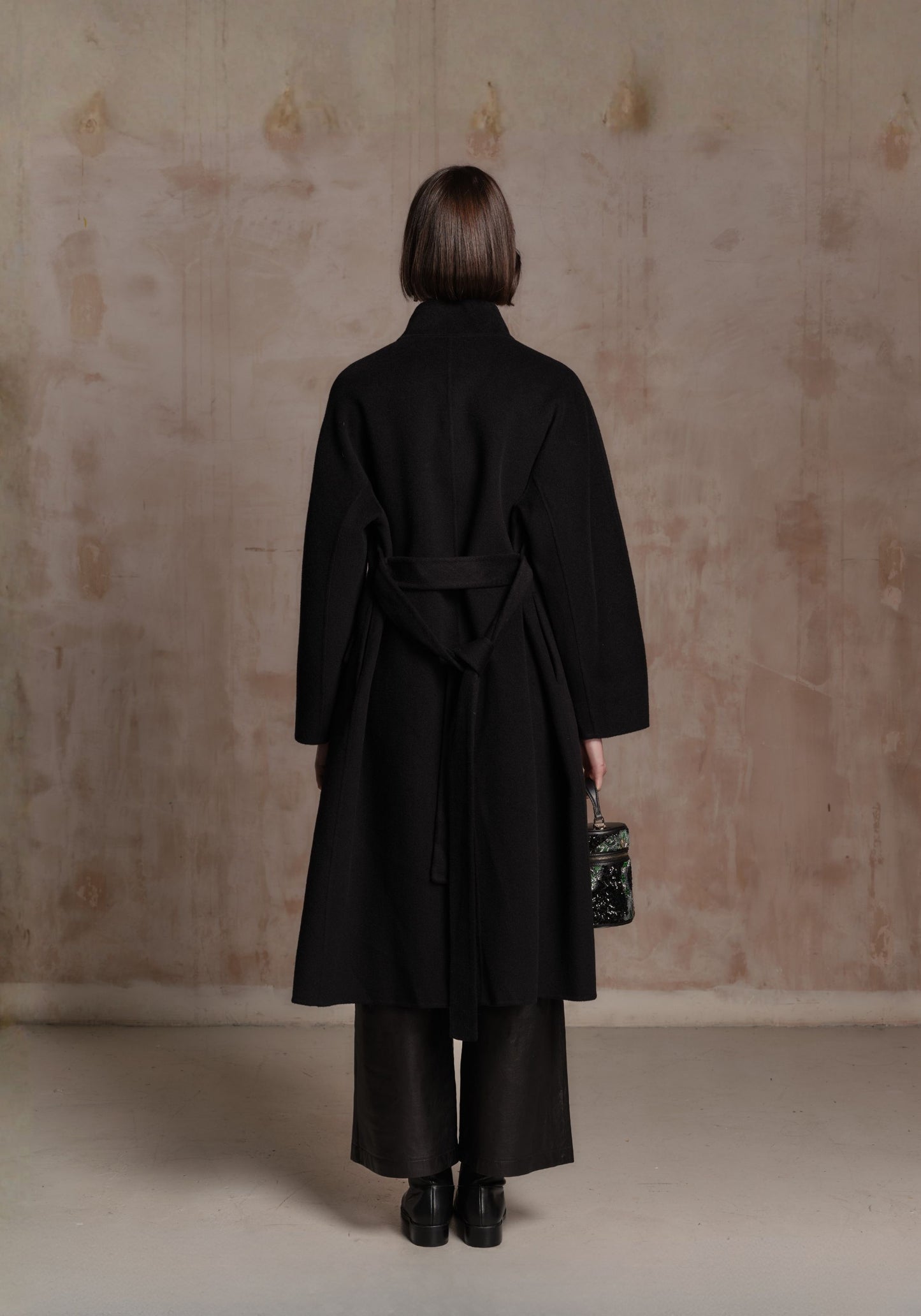 Black Cashmere Coat with Chinese Button