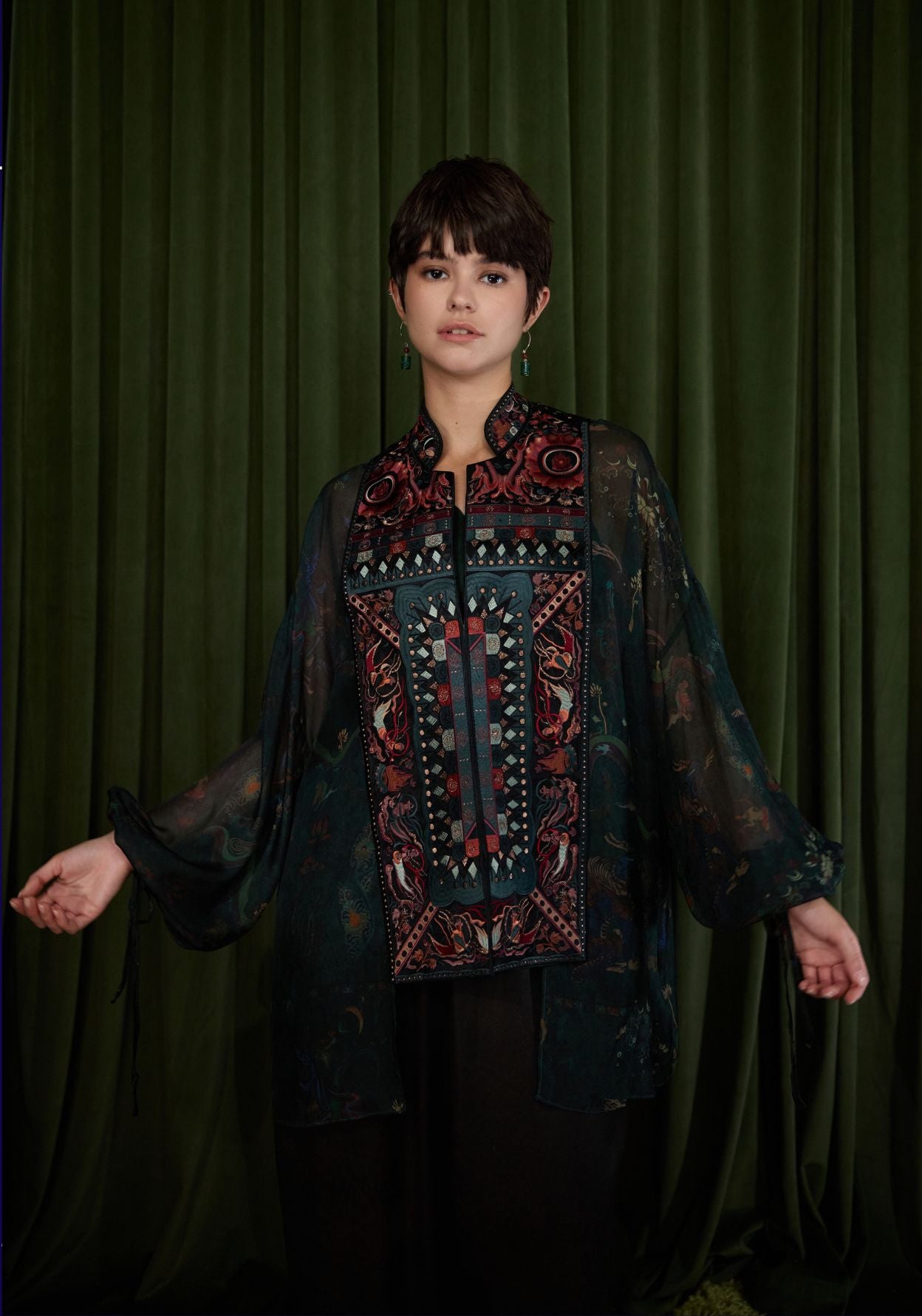 Green Silk Embroidery Collar Shirt