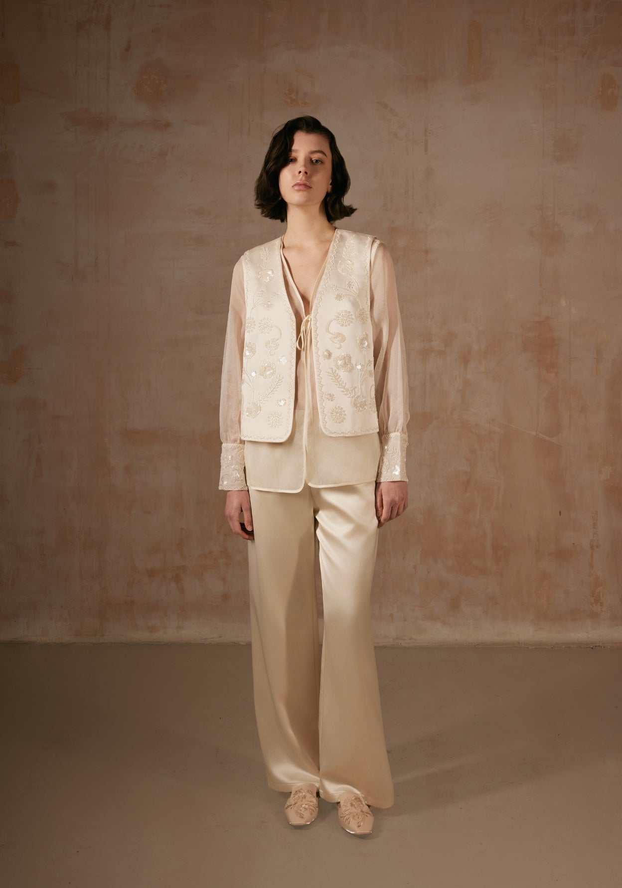 White Two Pieces Silk Vest & Shirt