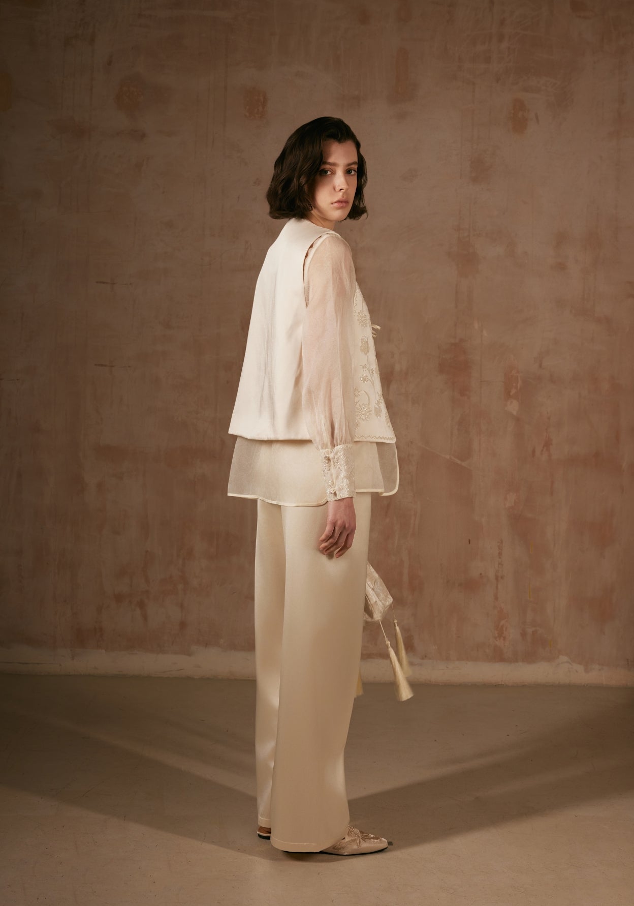 White Two Pieces Silk Vest & Shirt