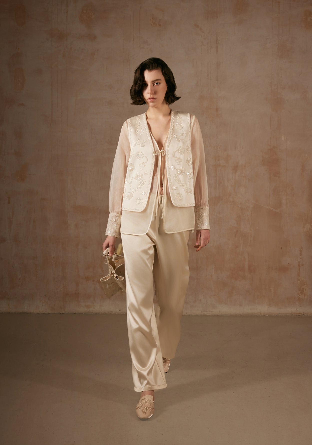 White Two Pieces Silk Vest & Shirt