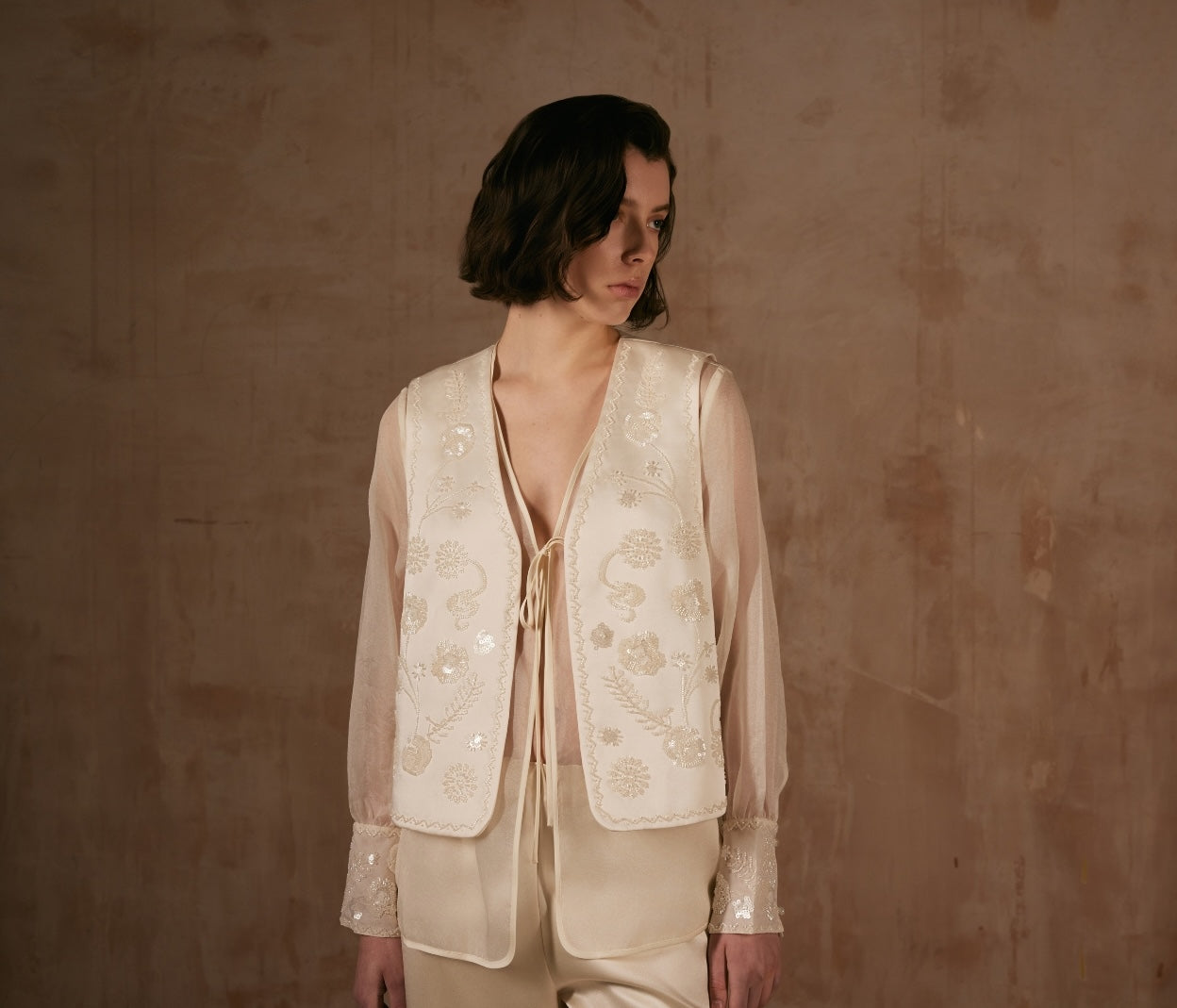 White Two Pieces Silk Vest & Shirt