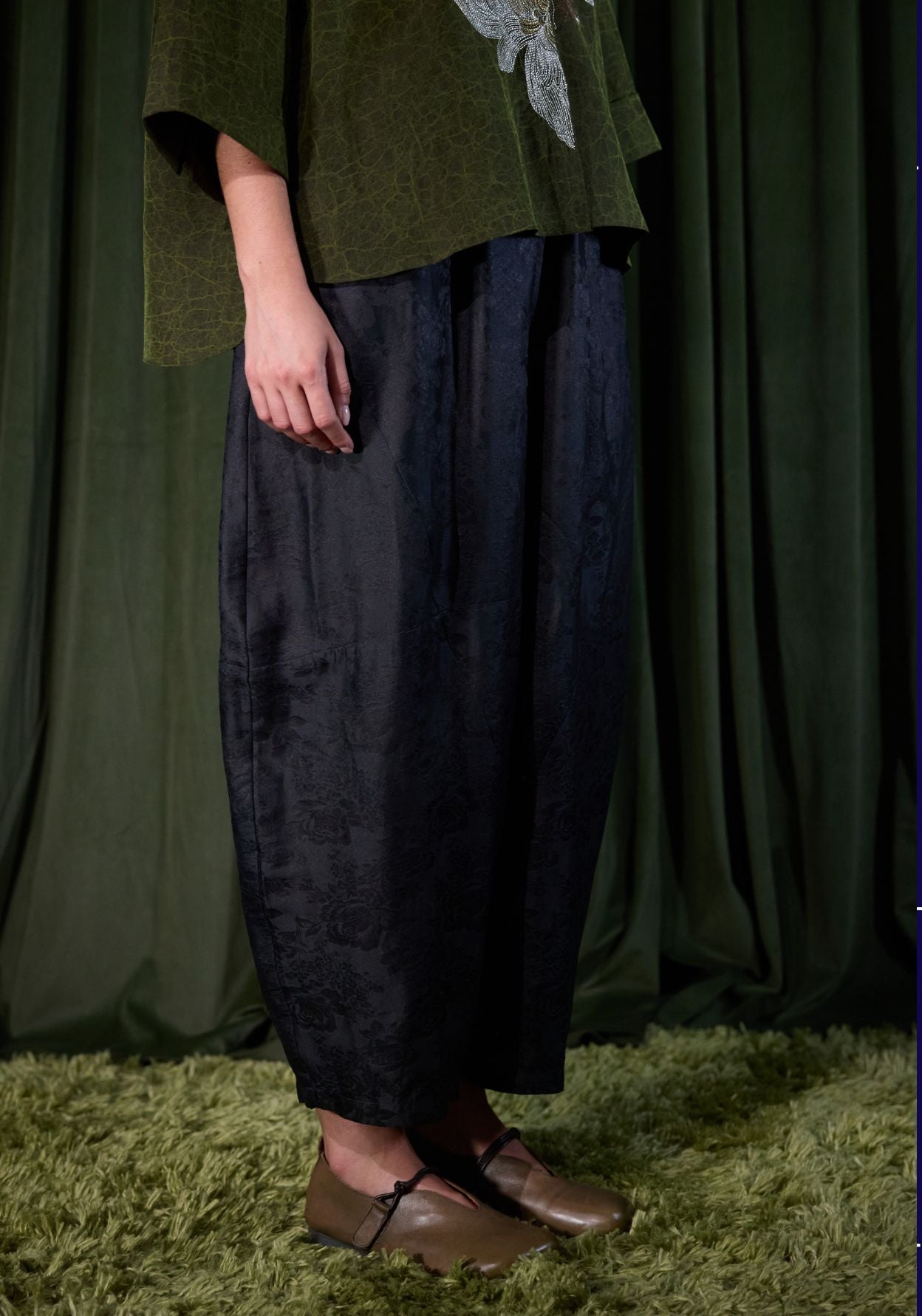 Black Balloon Trousers