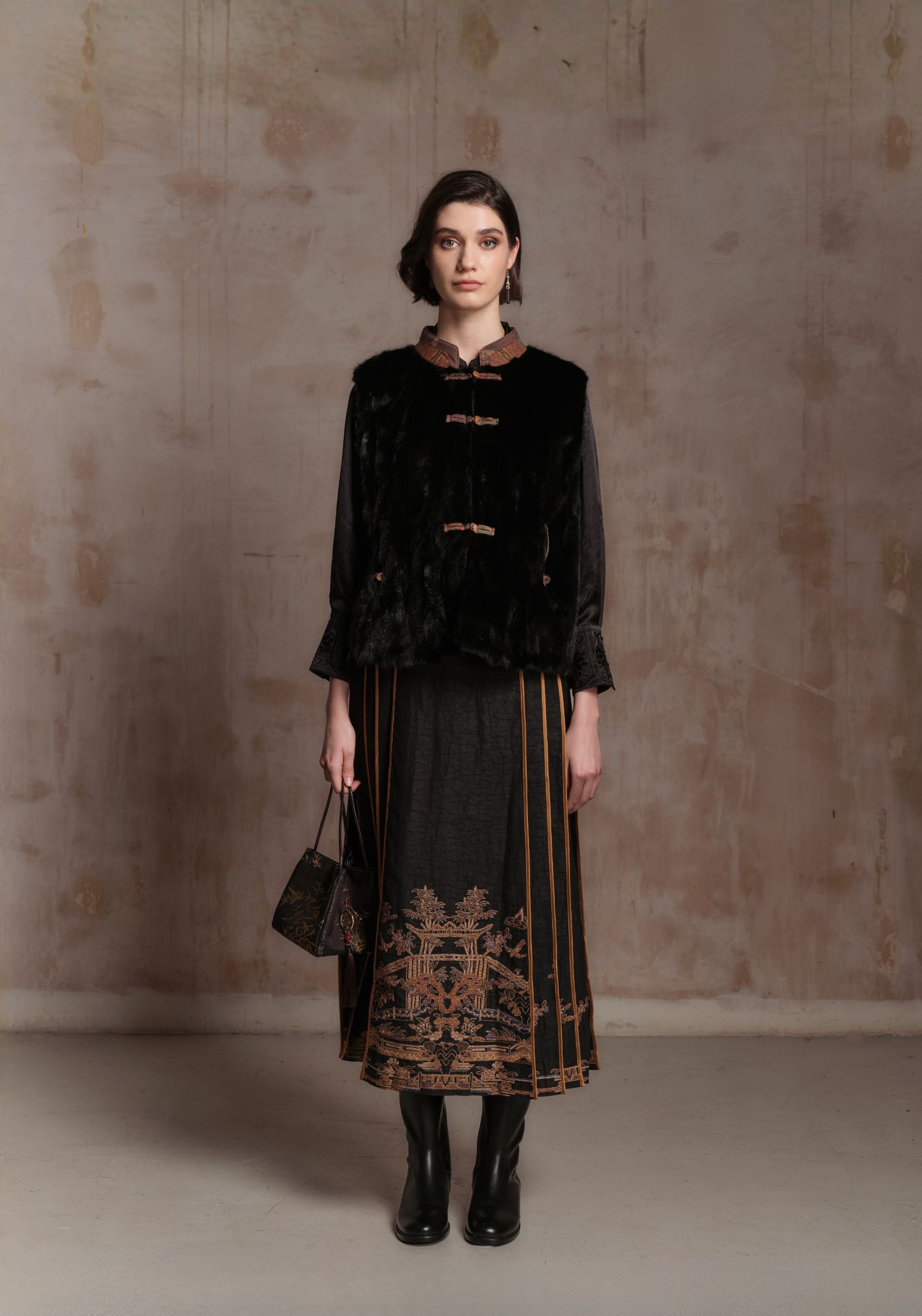 Double-sided Brown Pattern Vest with Mink