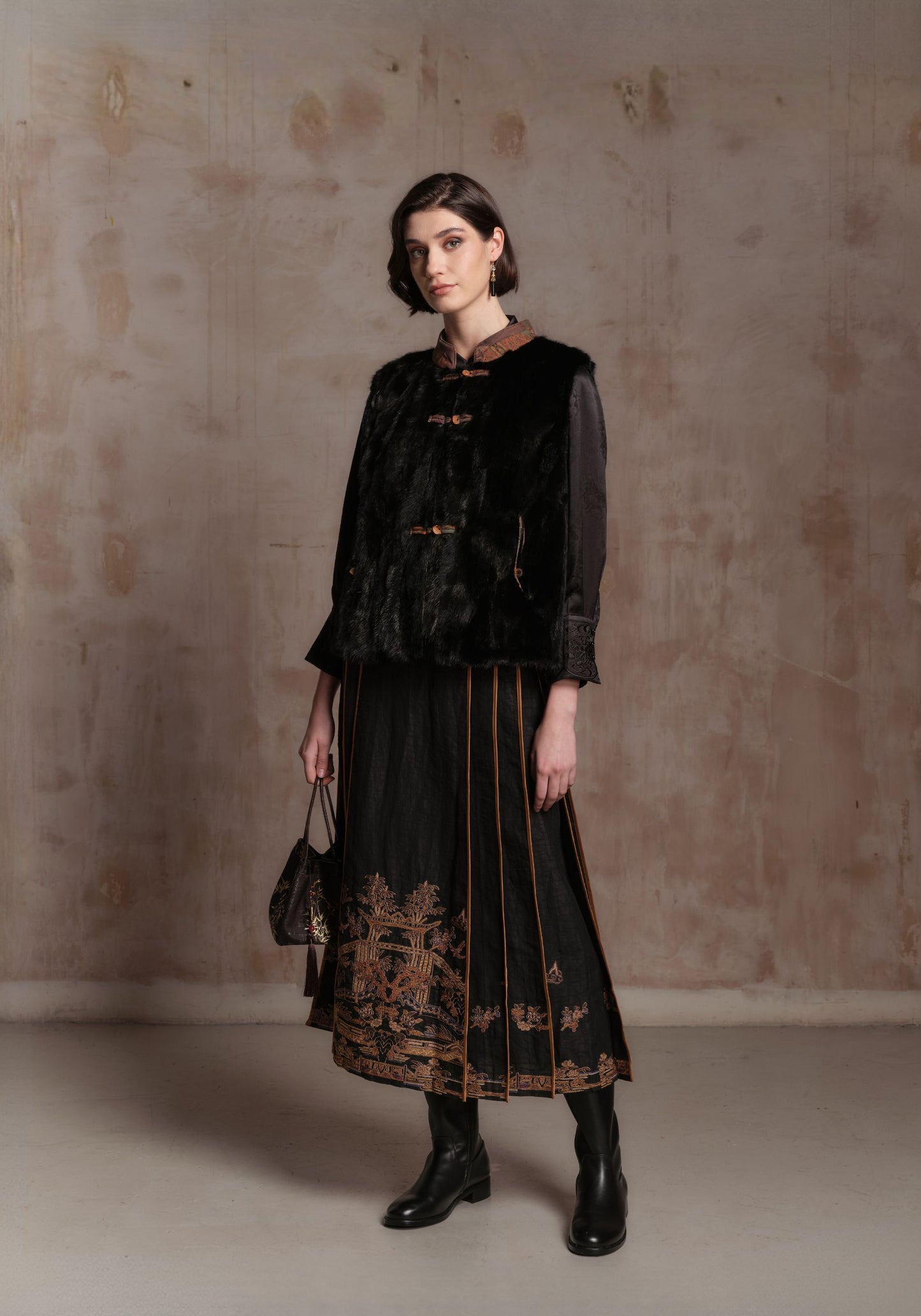 Double-sided Brown Pattern Vest with Mink