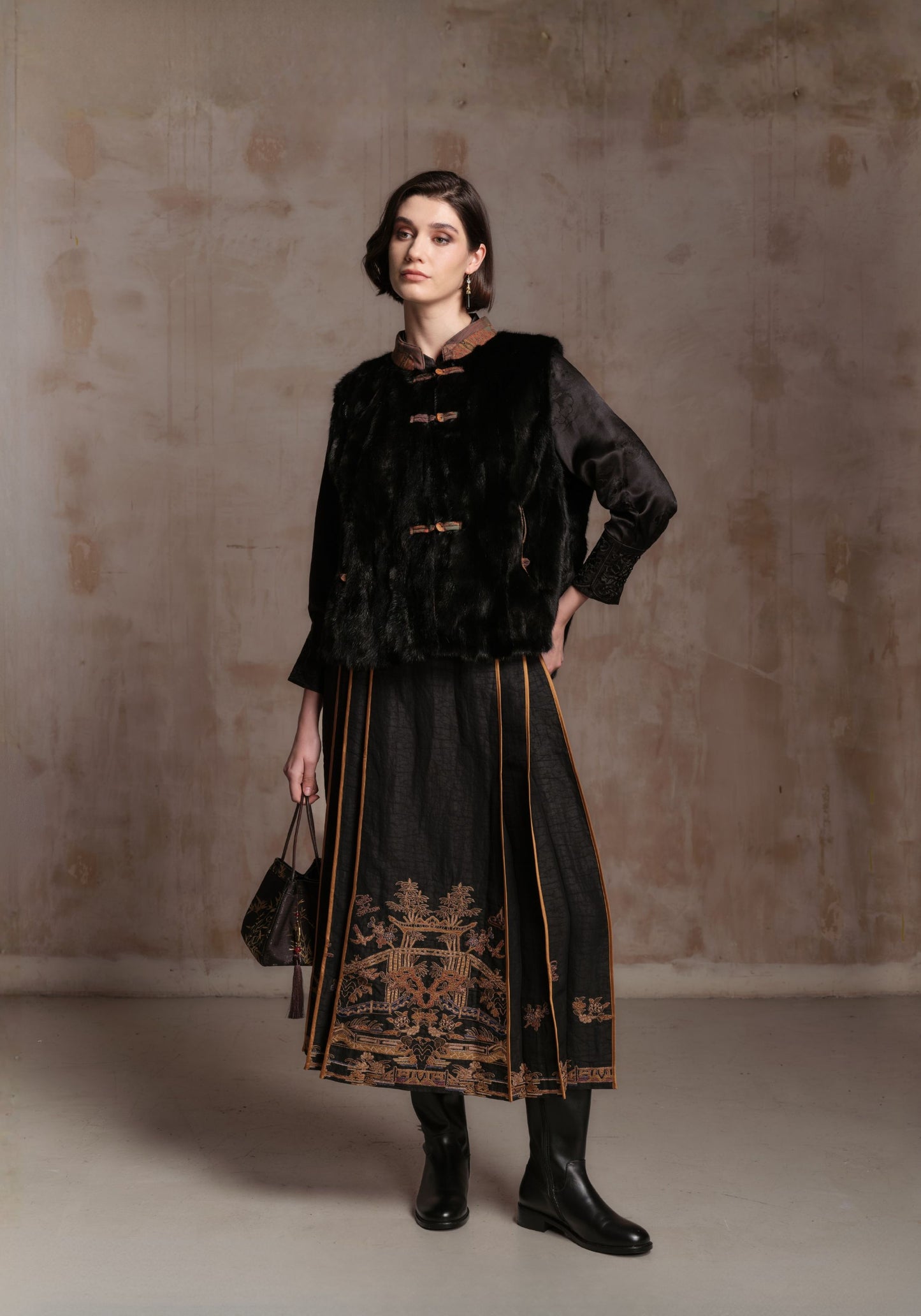 Double-sided Brown Pattern Vest with Mink