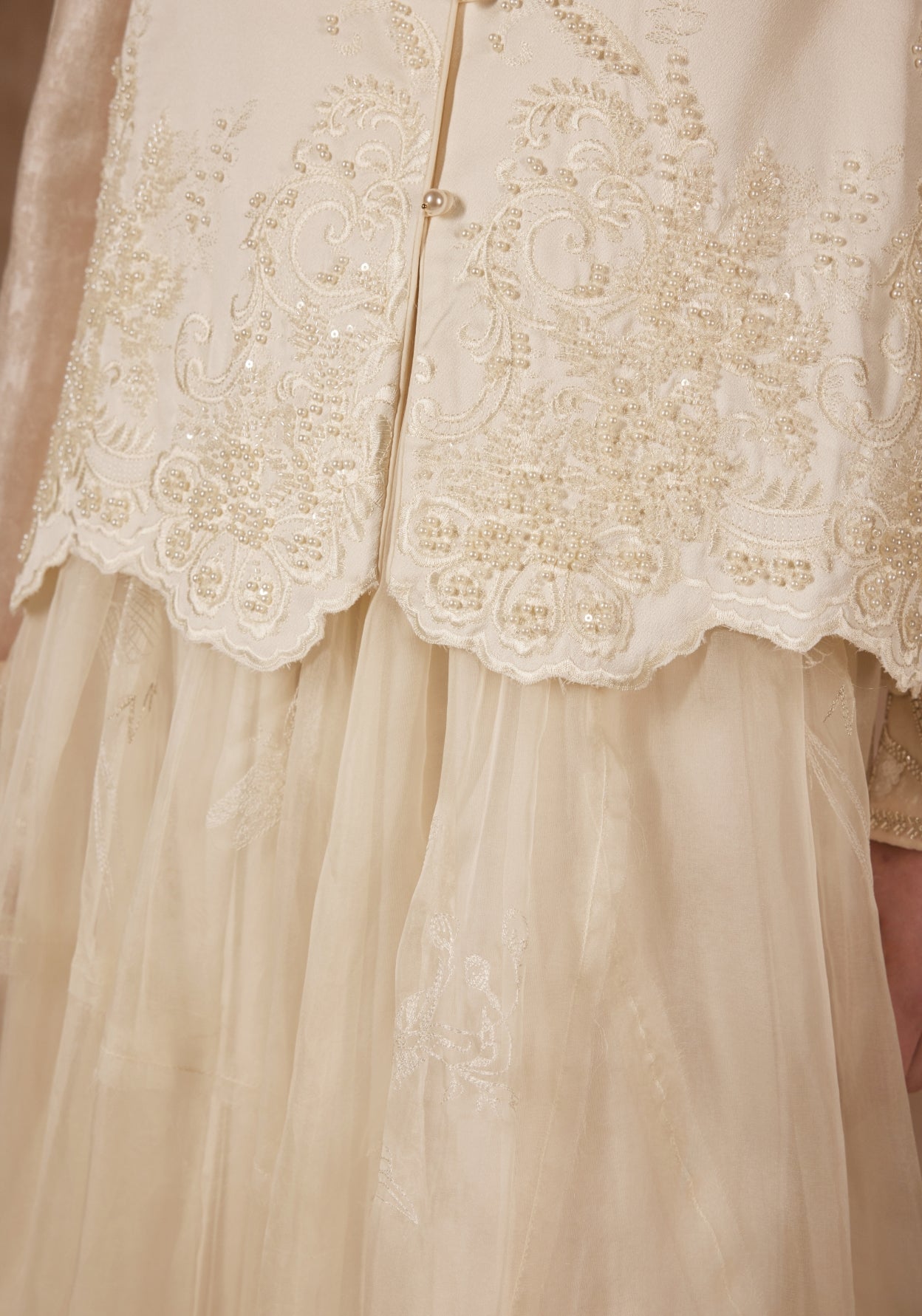 White Beading Vest with Mandarin collar