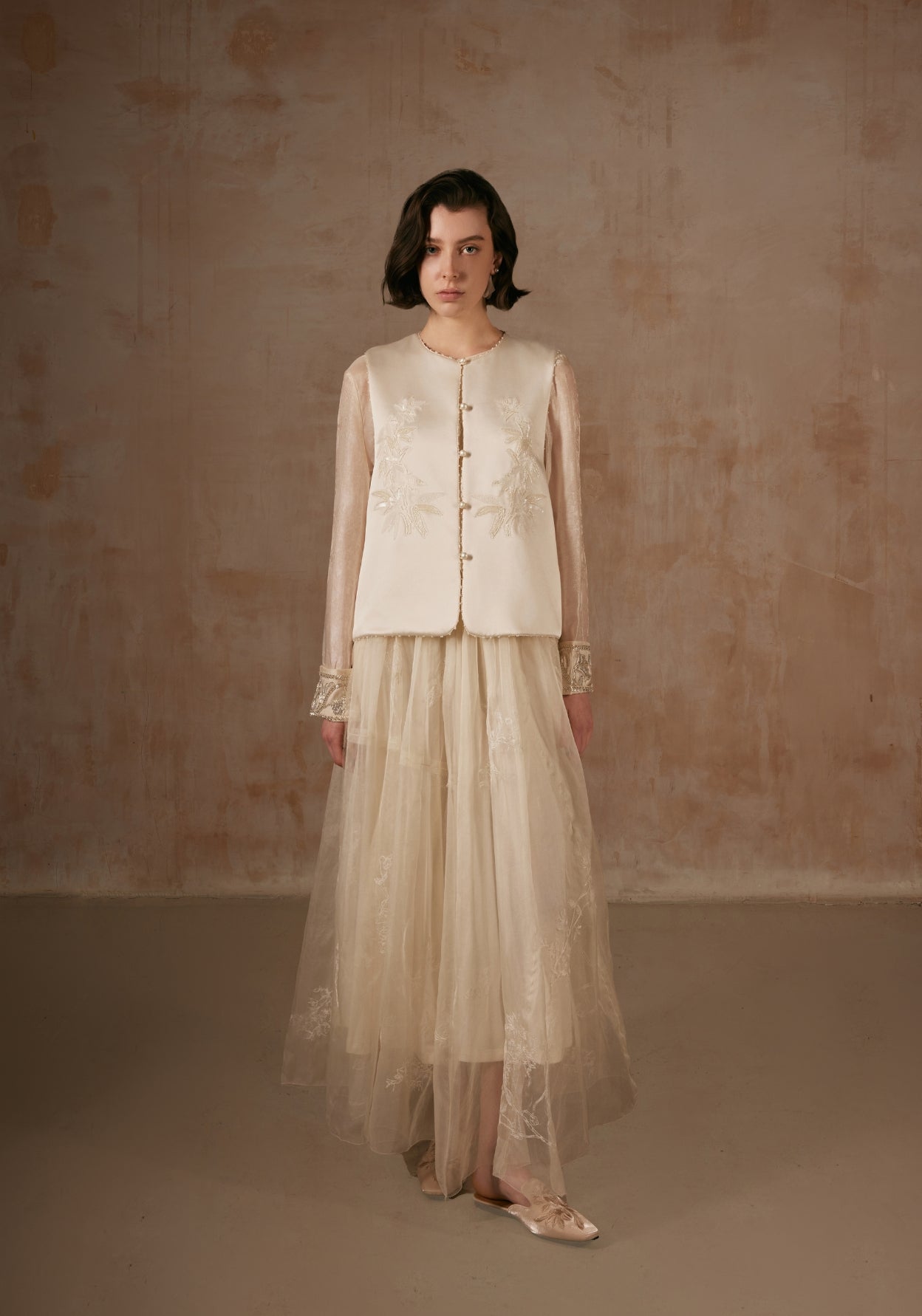 White Vest with Bamboo Embroidery