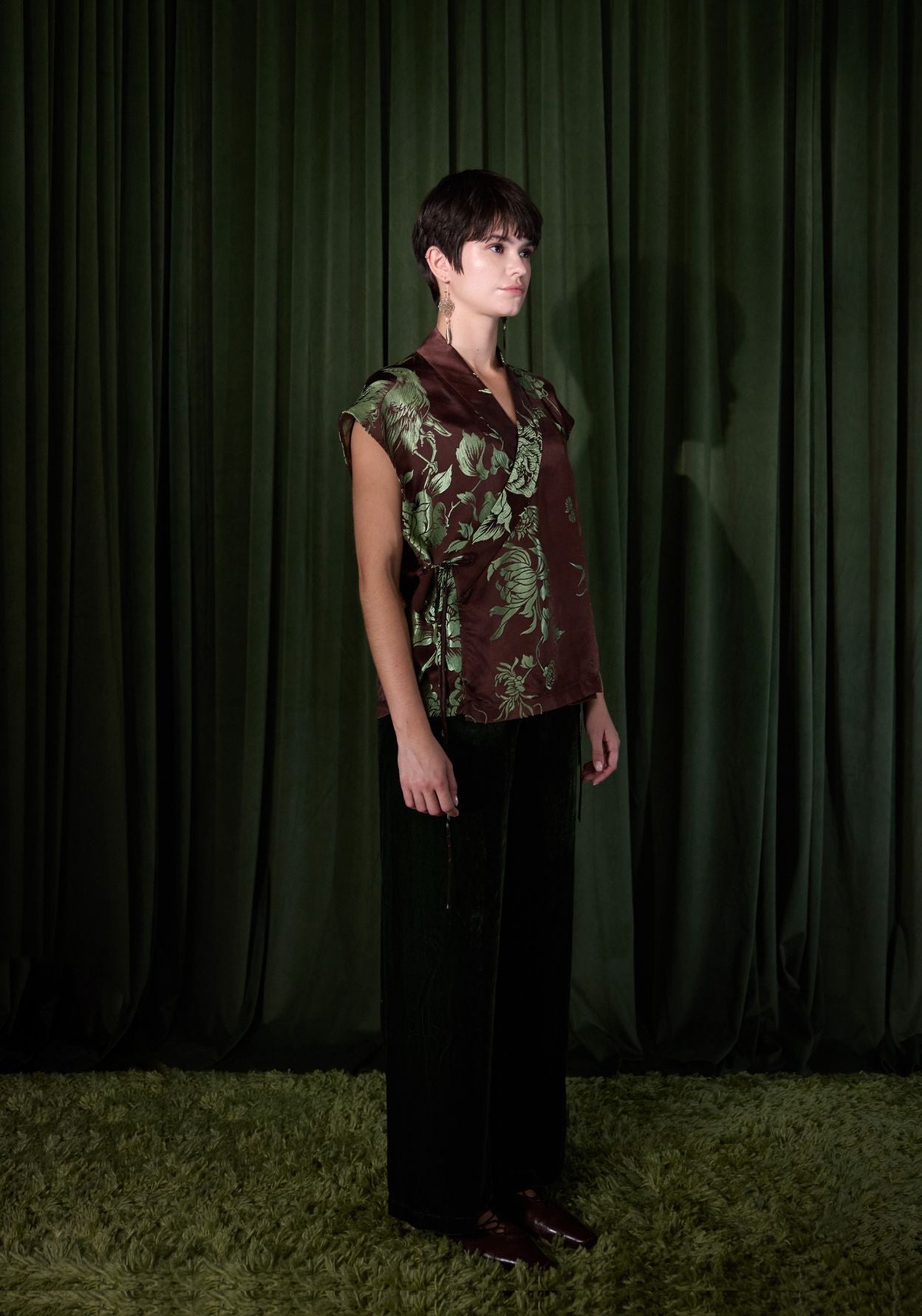Brown Sleeveless Wrapped Top with Green Jacquard
