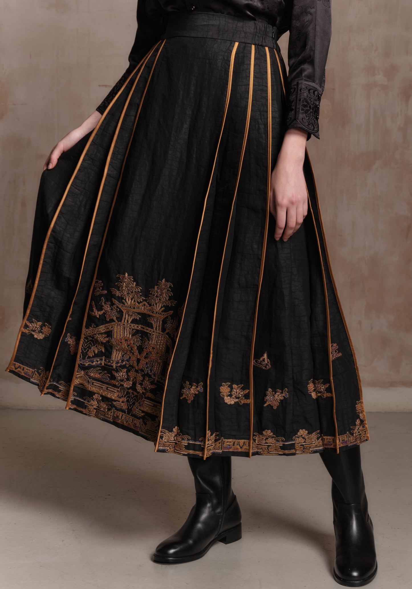 Traditional Chinese Black Skirt with Golden Embroidery